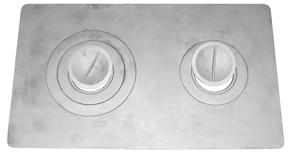 Плита НОВАЯ цельная с кружками 710*410*8 П2-3А (неокрашенная)