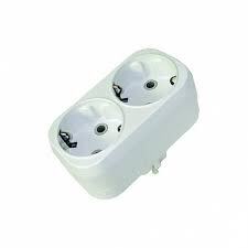 Разветвитель UNIVERSAL 16А 220В плоский белый двухместный без заземления