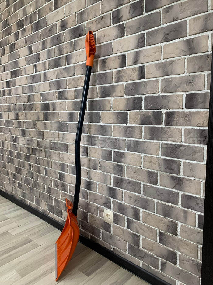 Лопата пласт 428*490 Вьюга №1